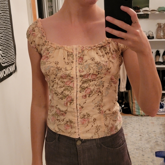 Pink Floral Milkmaid Blouse - Picture 7 of 8